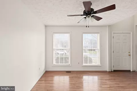 Living - 304 Watertons Way, Joppa, MD 21085 photo 2 of 4