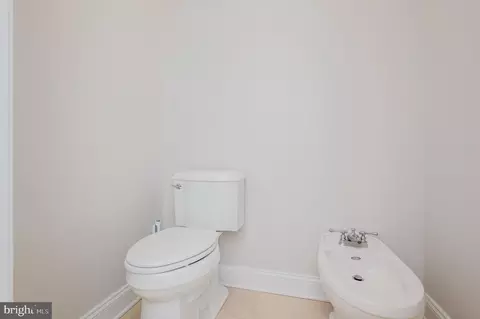 Bath - 130 Fallston Meadow Ct, Fallston, MD 21047 photo 3 of 8