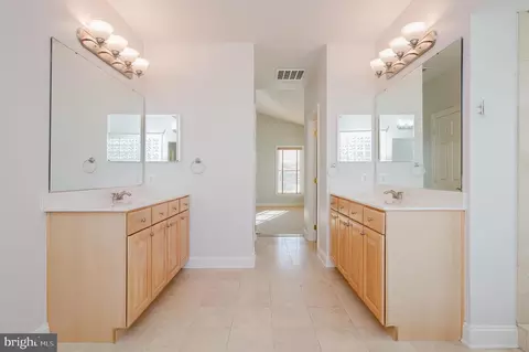 Entry Way - 130 Fallston Meadow Ct, Fallston, MD 21047 photo 11 of 13