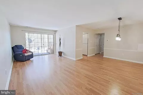 Living - 201 Windmille Pointe Ct #2C, Abingdon, MD 21009 photo 1 of 3