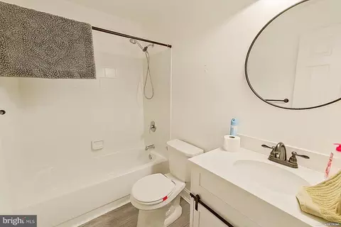 Bath - 201 Windmille Pointe Ct #2C, Abingdon, MD 21009 photo 1 of 1