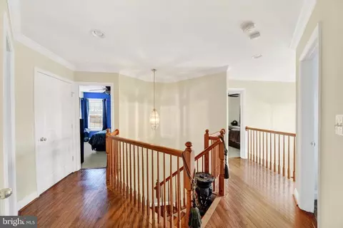 Entry Way - 1212 Cotswold Ct, Abingdon, MD 21009 photo 5 of 6
