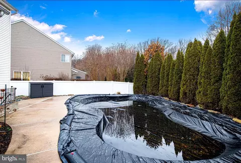 Exterior - 422 Clydebank Dr, Abingdon, MD 21009 photo 4 of 5