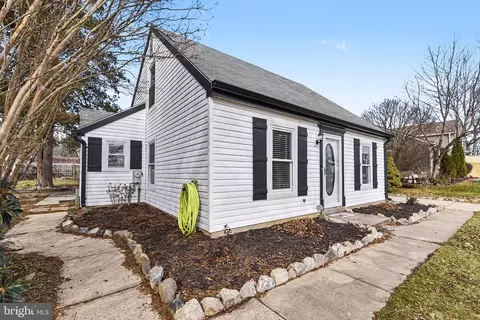 906 Edmund St, Aberdeen, MD 21001