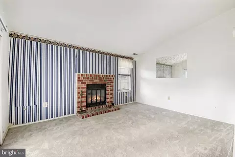 Living - 308 Laburnum Rd, Edgewood, MD 21040 photo 4 of 5