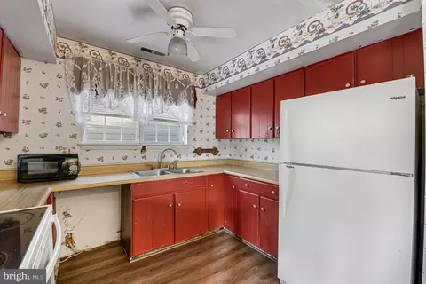 Kitchen - 308 Laburnum Rd, Edgewood, MD 21040 photo 3 of 3