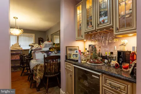 Entry Way - 415 Shore Dr, Joppa, MD 21085 photo 3 of 7