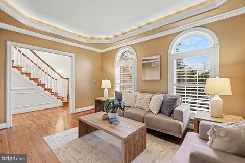 Living - 3814 Marcus Ct, Monkton, MD 21111 photo 2 of 5