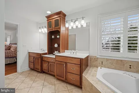 Bath - 3814 Marcus Ct, Monkton, MD 21111 photo 1 of 6