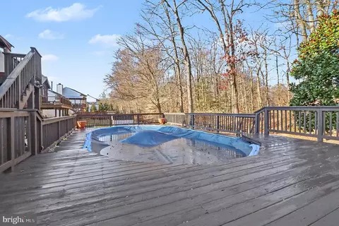 Exterior - 3204 Meadow Valley Dr, Abingdon, MD 21009 photo 6 of 7