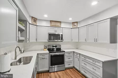 Kitchen - 3204 Meadow Valley Dr, Abingdon, MD 21009 photo 1 of 2