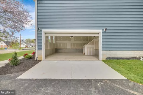 Exterior - 413 Trimble Rd, Joppa, MD 21085 photo 4 of 10