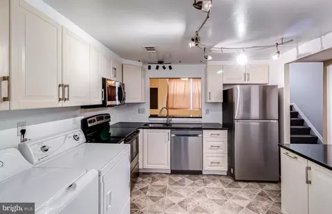 Kitchen - 982 Topview Dr, Edgewood, MD 21040 photo 1 of 2