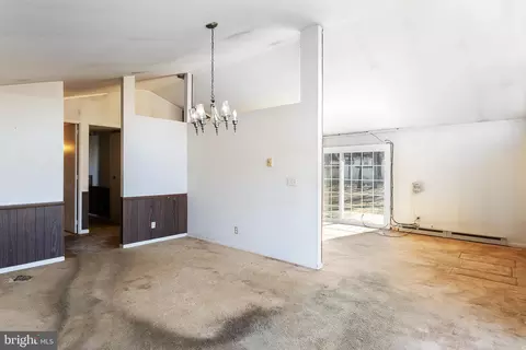 Living - 201 Contee Rd, Joppa, MD 21085 photo 6 of 6