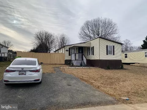 1004 Cross Ln, Abingdon, MD 21009