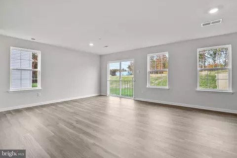 Living - 1017 Bunch Berry Dr, Joppa, MD 21085 photo 2 of 3