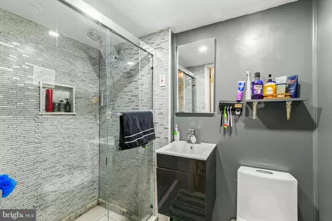 Bath - 721 Rainbow Ct, Edgewood, MD 21040 photo 3 of 3