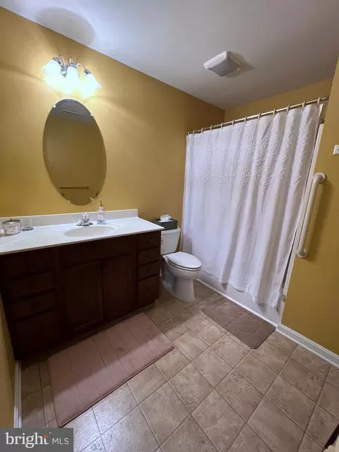 Bath - 407 Shellbark Ct, Forest Hill, MD 21050 photo 3 of 3