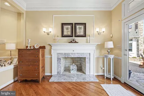 Entry Way - 2309 Kings Arms Dr, Fallston, MD 21047 photo 4 of 11
