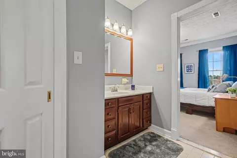 Entry Way - 2309 Kings Arms Dr, Fallston, MD 21047 photo 10 of 11