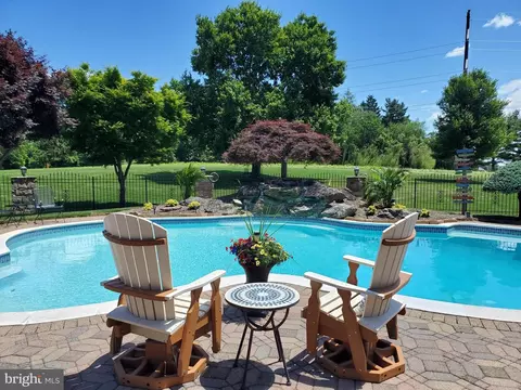 Exterior - 2309 Kings Arms Dr, Fallston, MD 21047 photo 10 of 12