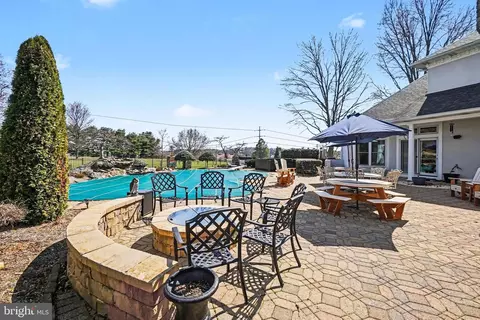 Exterior - 2309 Kings Arms Dr, Fallston, MD 21047 photo 11 of 12