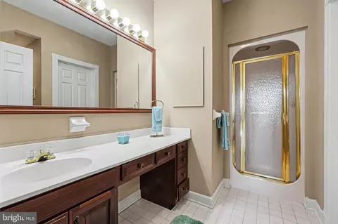 Bath - 2309 Kings Arms Dr, Fallston, MD 21047 photo 8 of 11
