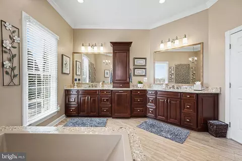 Bath - 2309 Kings Arms Dr, Fallston, MD 21047 photo 6 of 11