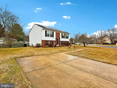 Exterior - 925 Hamburg Dr, Abingdon, MD 21009 photo 2 of 8