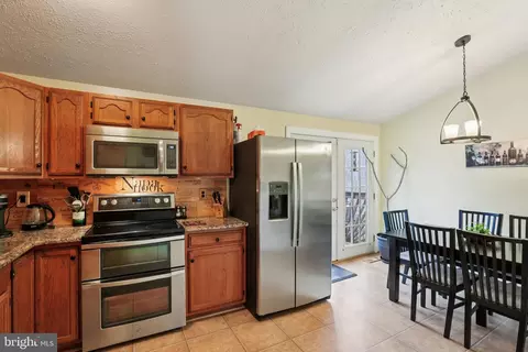 Other - 925 Hamburg Dr, Abingdon, MD 21009 photo 3 of 13