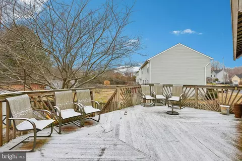 Exterior - 925 Hamburg Dr, Abingdon, MD 21009 photo 3 of 8