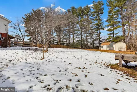 Exterior - 2124 Oaklyn Dr, Fallston, MD 21047 photo 3 of 4