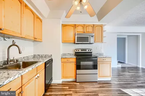 722 Shore Dr, Joppa, MD 21085 photo 11