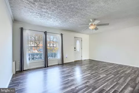 722 Shore Dr, Joppa, MD 21085 photo 5