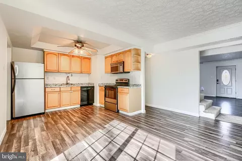 722 Shore Dr, Joppa, MD 21085 photo 9