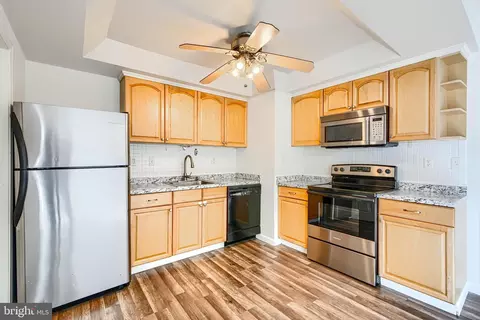 722 Shore Dr, Joppa, MD 21085 photo 10