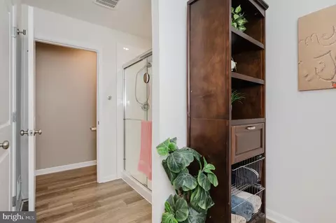 Entry Way - 976 Pagonia Dr, Joppa, MD 21085 photo 9 of 14