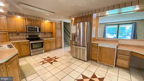 Kitchen - 4 Old Sound Rd, Joppa, MD 21085 photo 2 of 3