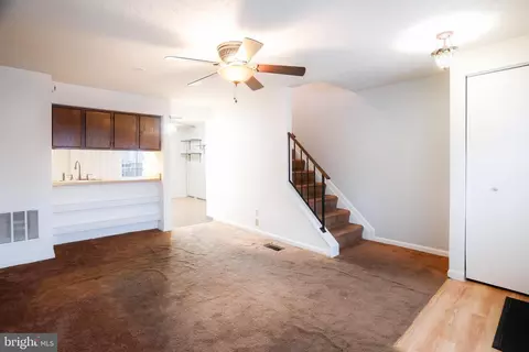 Living - 113 Laurel Valley Ct, Abingdon, MD 21009 photo 3 of 5