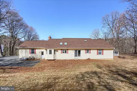 Exterior - 3006 Charles St, Fallston, MD 21047 photo 10 of 11