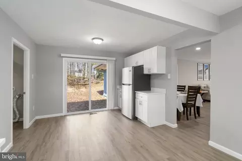 Entry Way - 311 Summerfield Ct, Joppa, MD 21085 photo 5 of 5