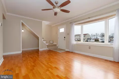 Living - 688 Shore, Joppa, MD 21085 photo 6 of 9