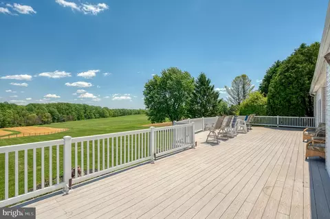 Exterior - 2555 Baldwin Mill Rd, Baldwin, MD 21013 photo 19 of 26