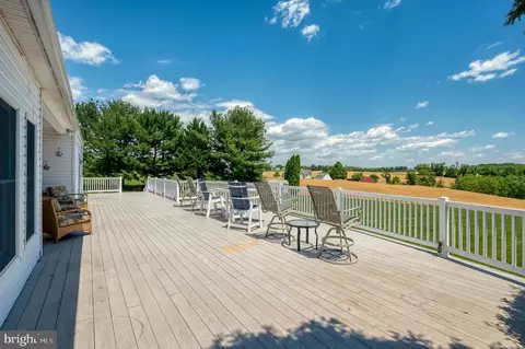 Exterior - 2555 Baldwin Mill Rd, Baldwin, MD 21013 photo 17 of 26