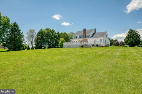 Exterior - 2555 Baldwin Mill Rd, Baldwin, MD 21013 photo 22 of 26