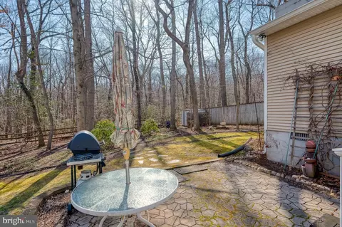 Exterior - 1114 E Viking Ct, Abingdon, MD 21009 photo 5 of 13