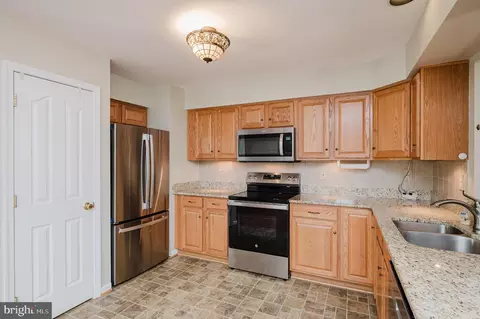 Kitchen - 1114 E Viking Ct, Abingdon, MD 21009 photo 2 of 2