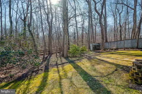 Exterior - 1114 E Viking Ct, Abingdon, MD 21009 photo 7 of 13