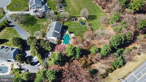 View/Area - 2401 Cabernet Ct, Fallston, MD 21047 photo 4 of 11
