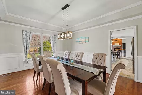 Dining - 2401 Cabernet Ct, Fallston, MD 21047 photo 3 of 3